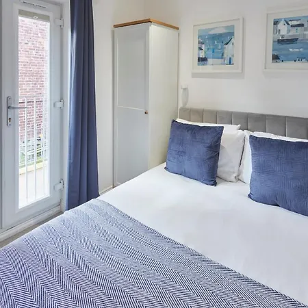 Host & - Number 2 At Pannett