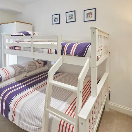 Apartman Host & - Number 2 At Pannett *