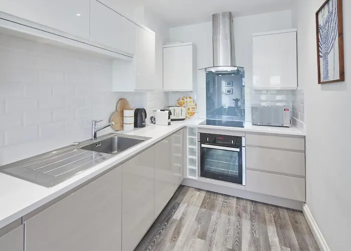 Host & - Number 2 At Pannett Whitby