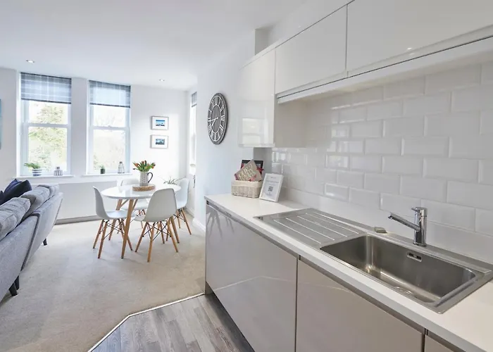 Host & - Number 2 At Pannett