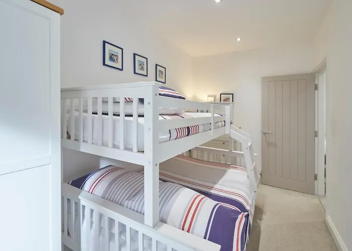 Host & - Number 2 At Pannett Lägenhet Whitby